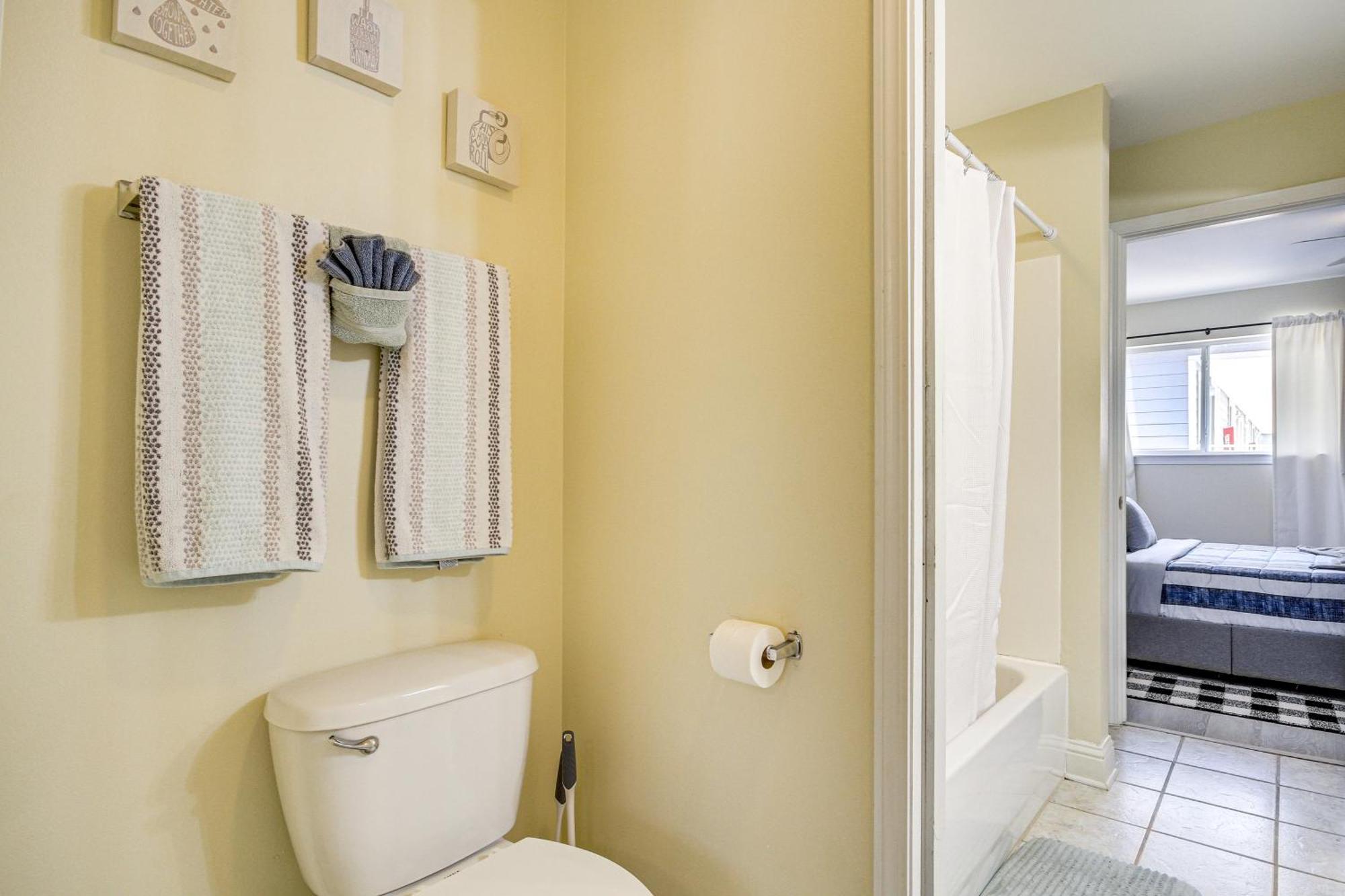 Airy Biloxi Condo With Patio Walk To Beach! Екстериор снимка