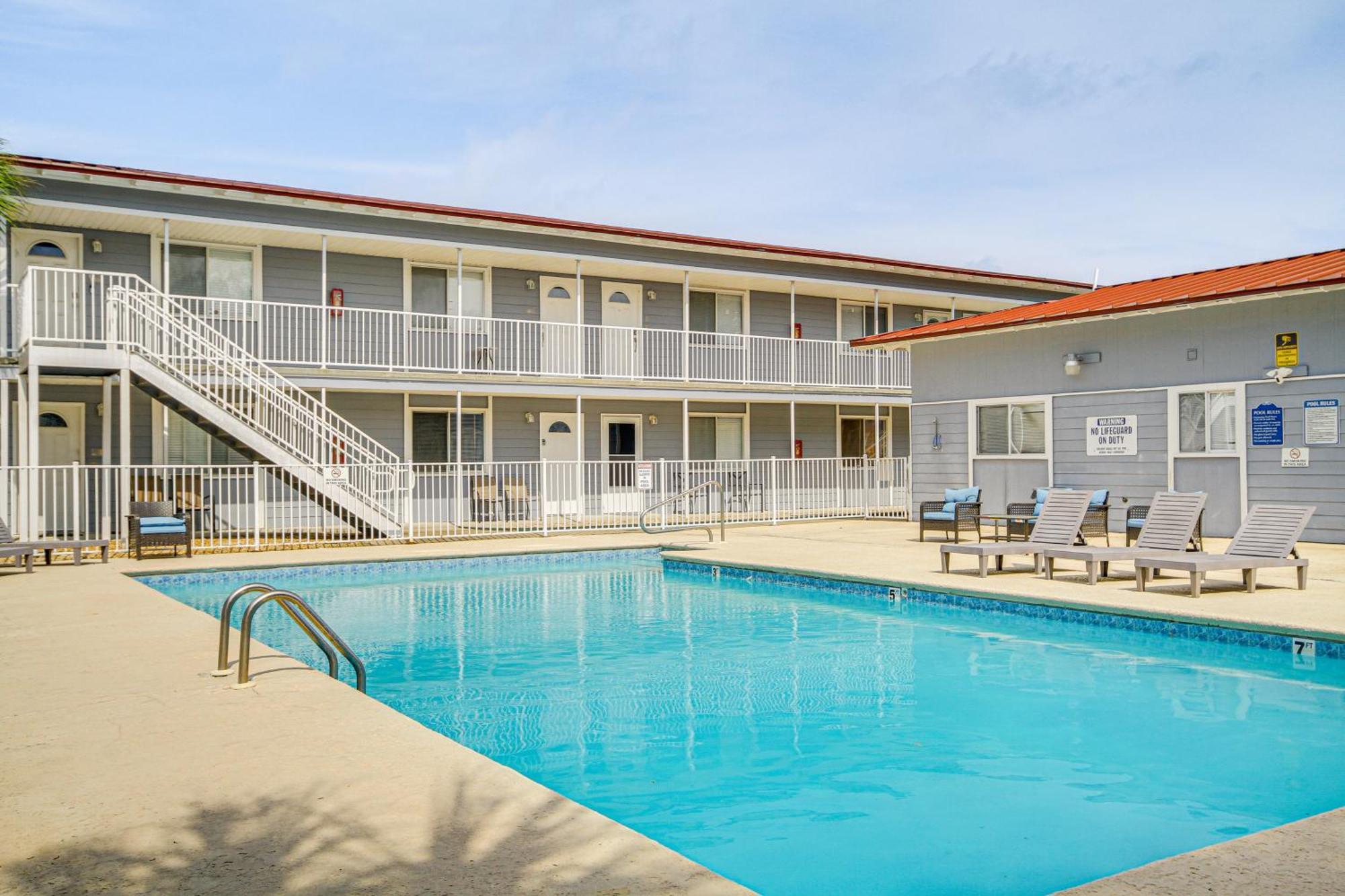 Airy Biloxi Condo With Patio Walk To Beach! Екстериор снимка